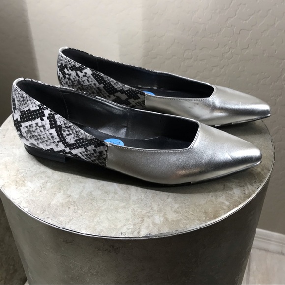 🎉NWOT-CIRCUS BY SAM EDELMAN- POINT TOE FLATS - Picture 3 of 8